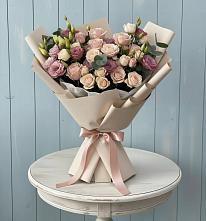 Букет цветов из:  Розы и Лизиантусы в Старая Ведуге