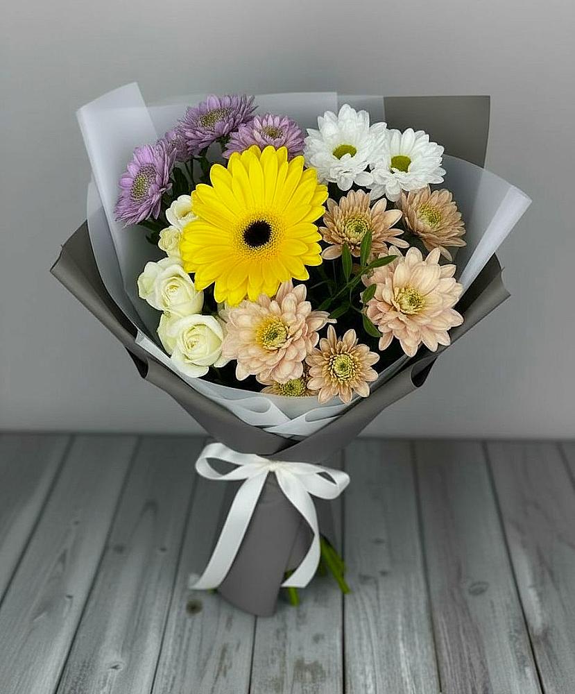 Букет цветов из: Розы, Герберы и Хризантемы в Старая Ведуге