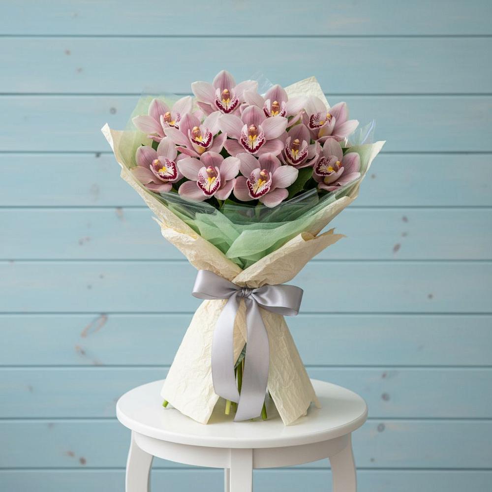 Букет цветов из: Орхидеи и Розы в Старая Ведуге