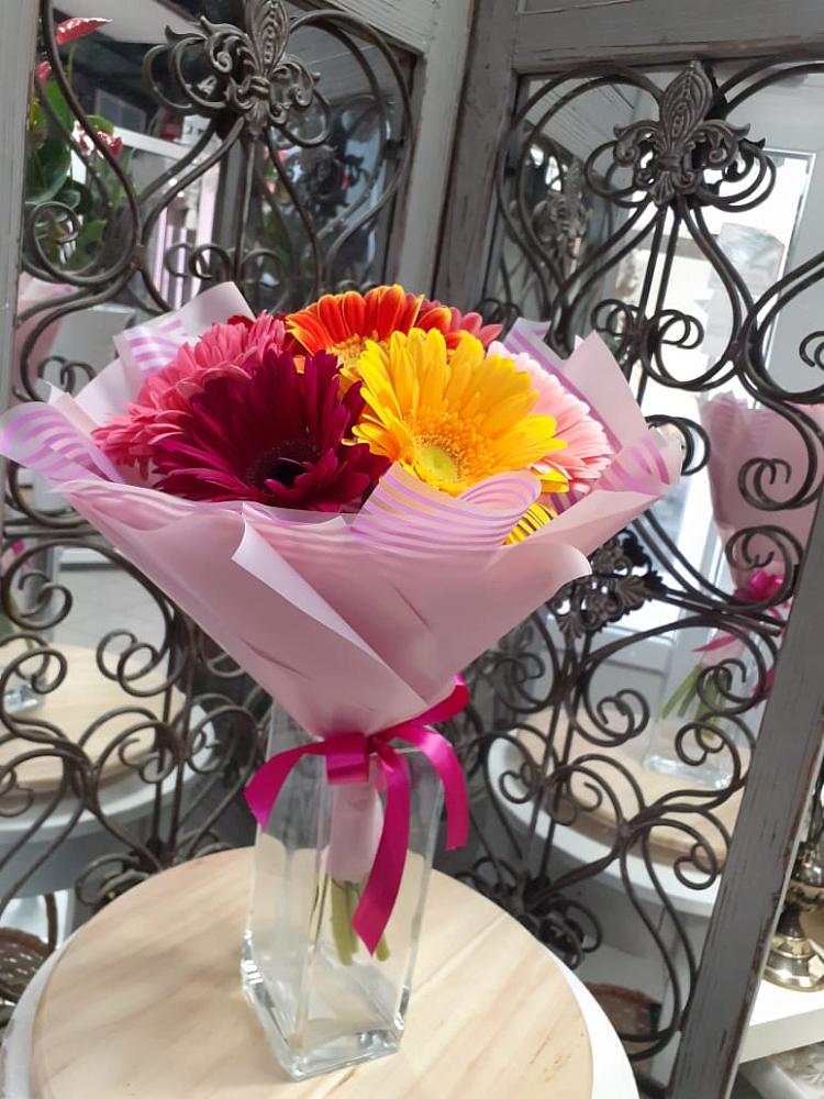 Букет цветов из: Герберы в Старая Ведуге