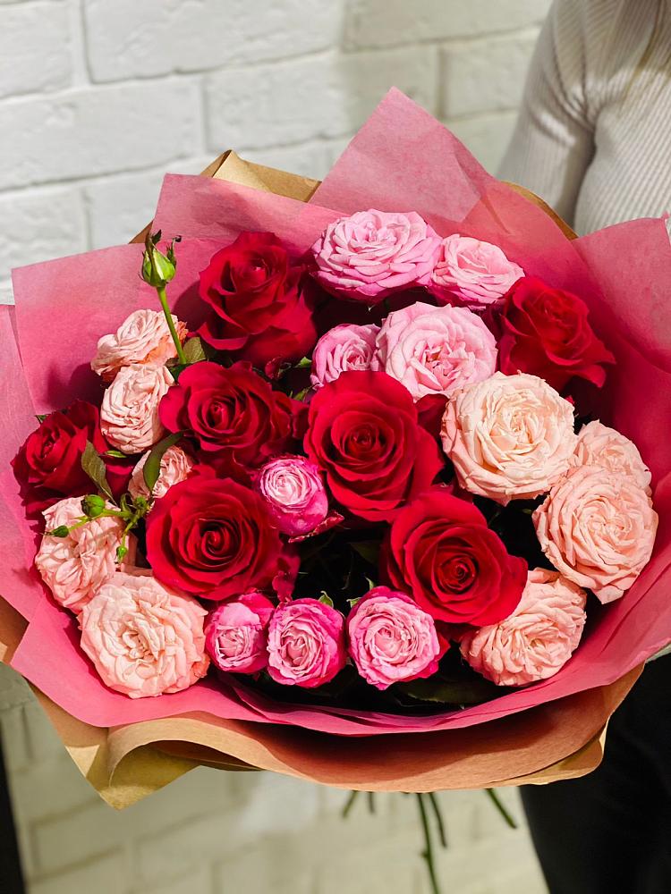 Букет цветов из: Розы в Старая Ведуге