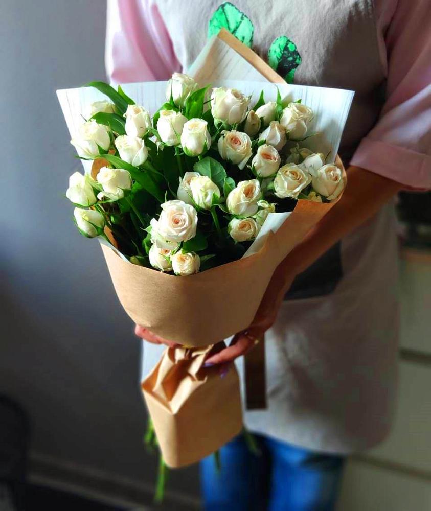 Букет цветов из: Розы в Старая Ведуге