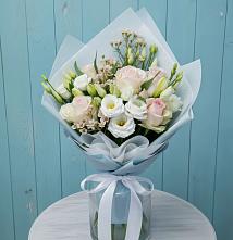 Букет цветов из:  Розы и Лизиантусы в Старая Ведуге