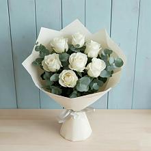 Букет Белые розы в Эвкалипте в Старая Ведуге