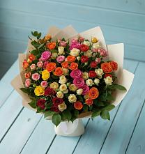 Букет Микс из разноцветных кустовых роз в Старая Ведуге