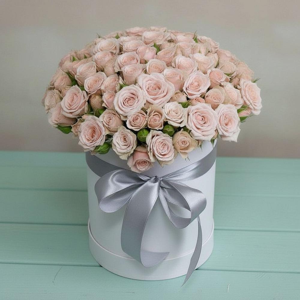 Цветочная композиция из Розы в шляпной коробке в Старая Ведуге