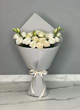 Букет цветов из:  Розы и Лизиантусы в Старая Ведуге